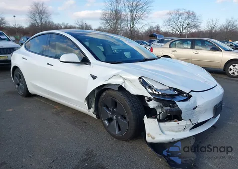 2021 Tesla Model 3 Standard Range Plus Rear-Wheel Drive from USA, damaged, VIN 5YJ3E1EA6MF853760